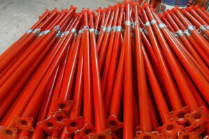 So Sánh Cây Chống Tăng Và Cột Gỗ Truyền Thống